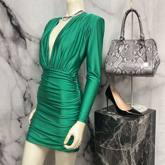 Runaway Kelly Green, long sleeve dress - Picture 3 of 10